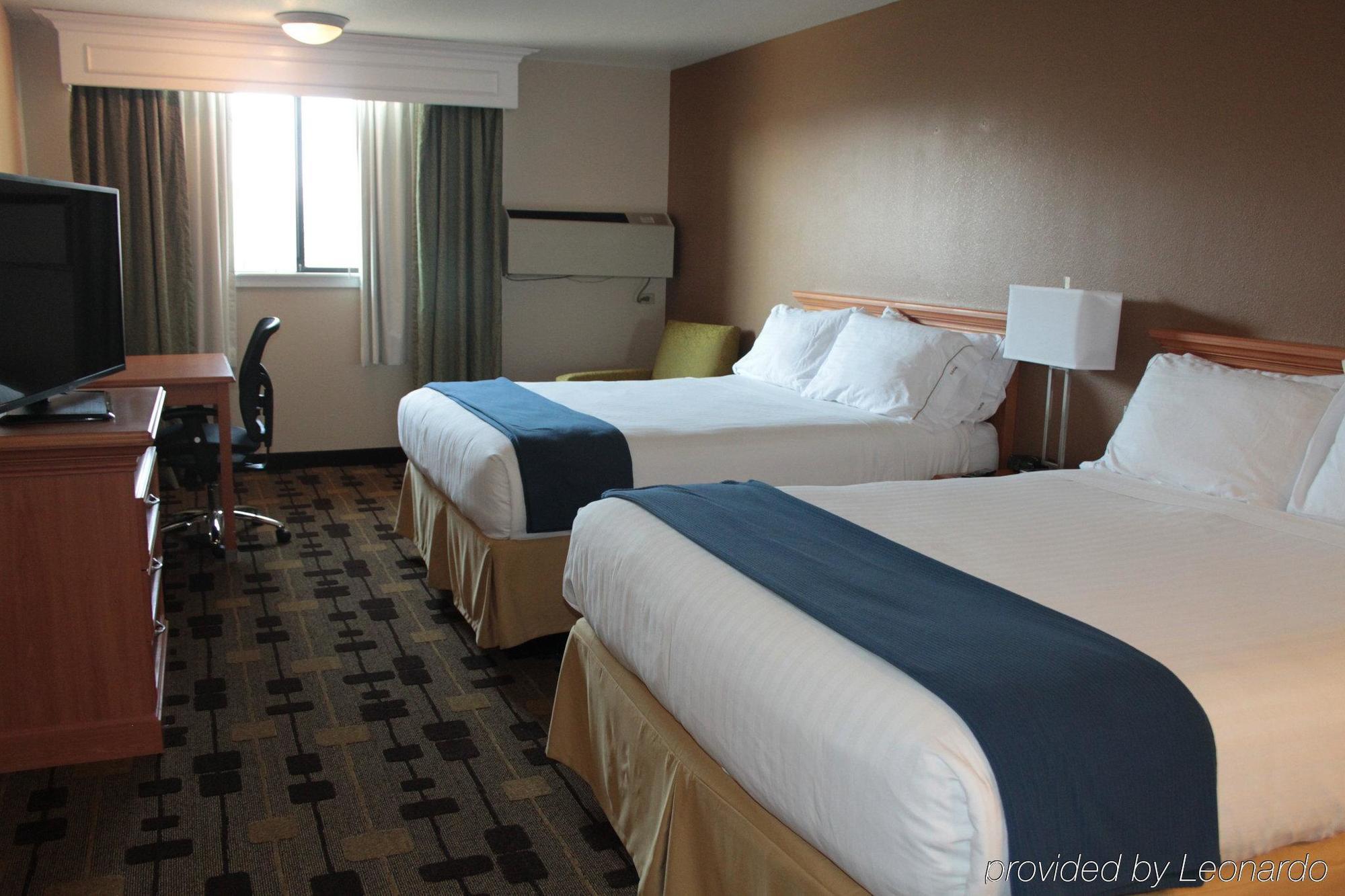 Holiday Inn Express Corning By Ihg מראה חיצוני תמונה