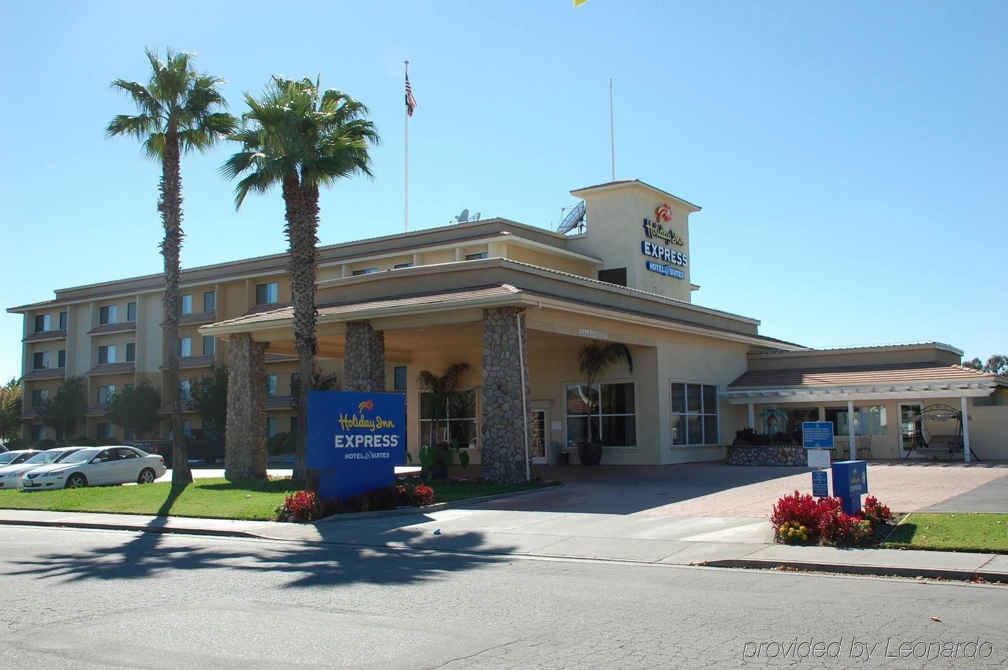 Holiday Inn Express Corning By Ihg מראה חיצוני תמונה